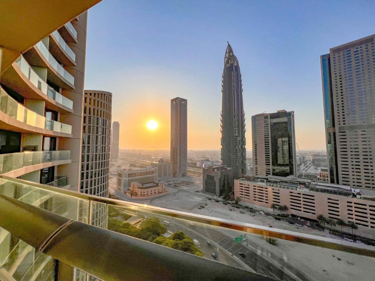Апартаменты Cosmos Living Downtown Дубай Экстерьер фото