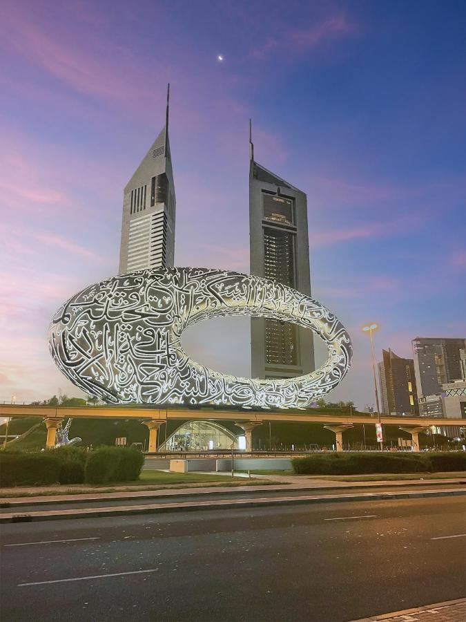 Апартаменты Cosmos Living Downtown Дубай Экстерьер фото